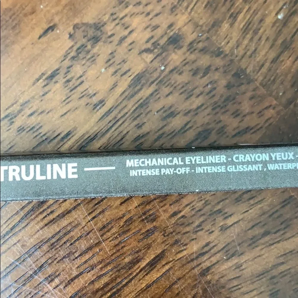 Sorme Mechanical eyeliner truline plum new